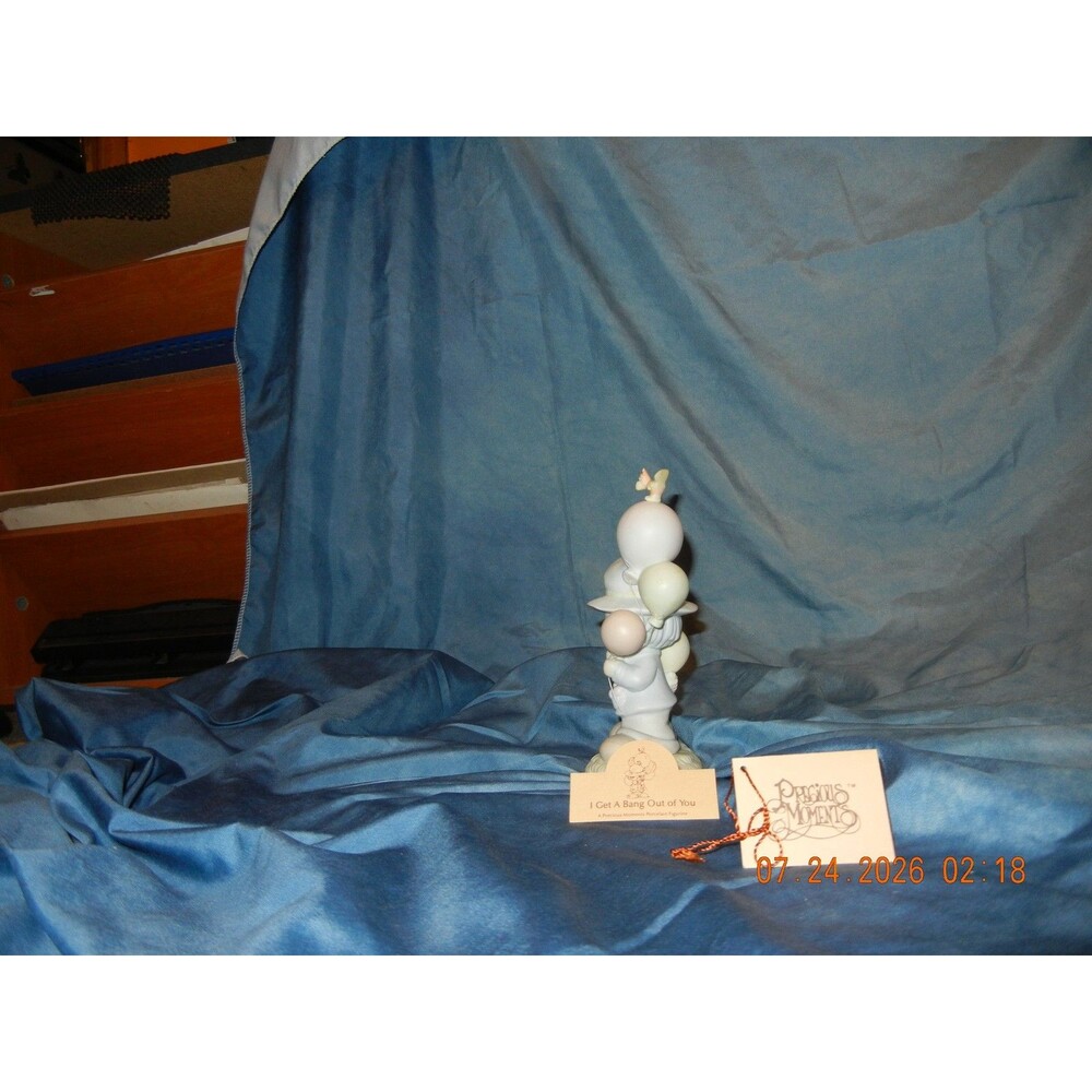 Precious Moments set - Picture 3 of 16